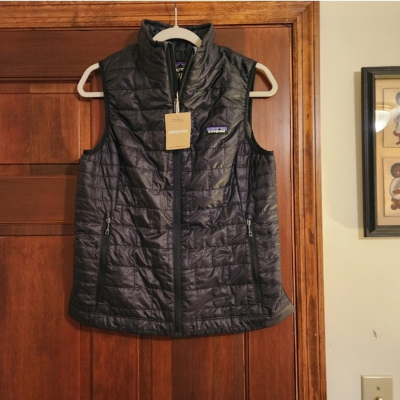 Patagonia Women's Nano Puff Vest - Picture 4 of 6